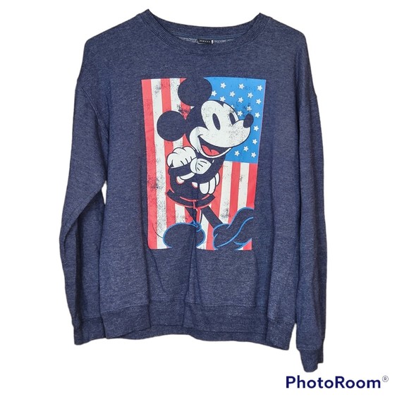 Disney Mickey Mouse Casual Crewneck Sweater Size Medium - Picture 1 of 5